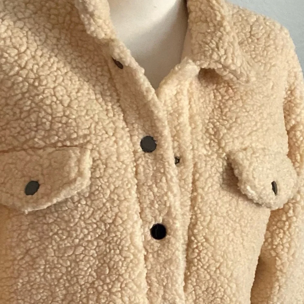 SHEIN Teddy Shearling Jacket Size Medium - Picture 4 of 8